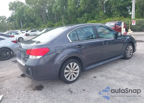 2010 Subaru Legacy 2.5I Limited из США, поврежденный, VIN 4S3BMBK63A3217679